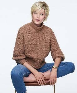 Flirting With Fashion | Lace Front & Monofilament Top Synthetic Wig By Raquel Welch 14 Flirting With Fashion | Lace Front & Monofilament Top Synthetic Wig By Raquel Welch